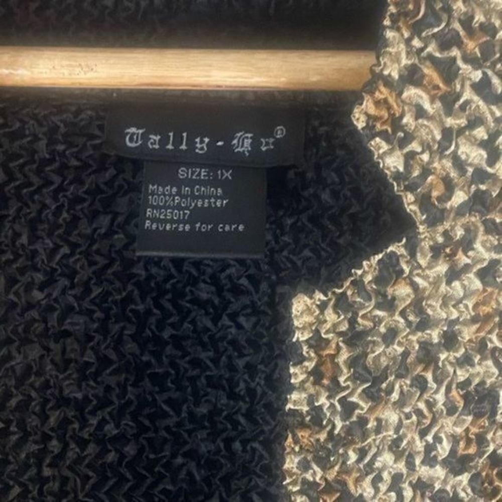 Tally Ho Leopard Print Jacket 1x Button Front Top - image 3